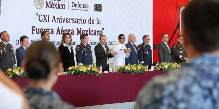 Encabeza Gobernador Durazo conmemoración del 111 aniversario de la Fuerza Aérea Mexicana