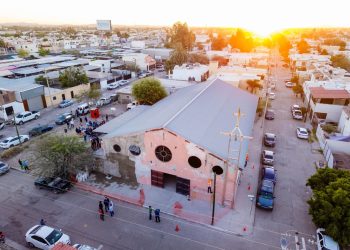Recorre Toño Astiazarán trabajos de obra ganadora de Presupuesto CRECES en colonia Misioneros