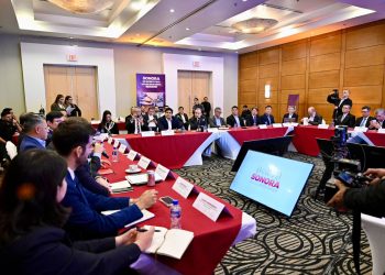 Gobernador Durazo concreta acuerdos para el Centro de Semiconductores Kutsari y corredor comercial binacional