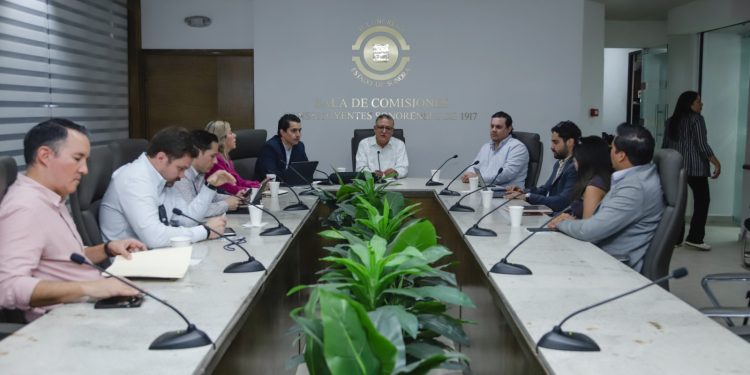 Dialogan en el Congreso de Sonora sobre iniciativa para regular plataformas digitales de hospedaje