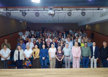 Estrena Omar Del Valle Colosio documental que revive la historia de Cinthya y su lucha contra el cáncer