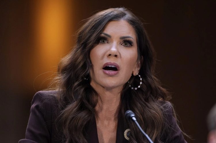 Trump destituye a Kristi Noem, secretaria de Seguridad Nacional