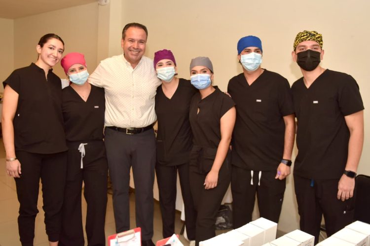 Recibe Toño Astiazarán reconocimiento de Ciudades Capitales por programas de salud pública a favor de las familias