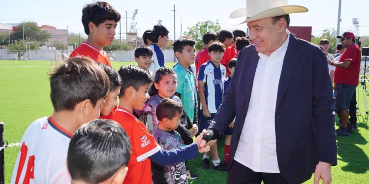 Gobernador Durazo promueve talento de futuras promesas deportivas con “Mundialito Escolar” rumbo al mundial 2026