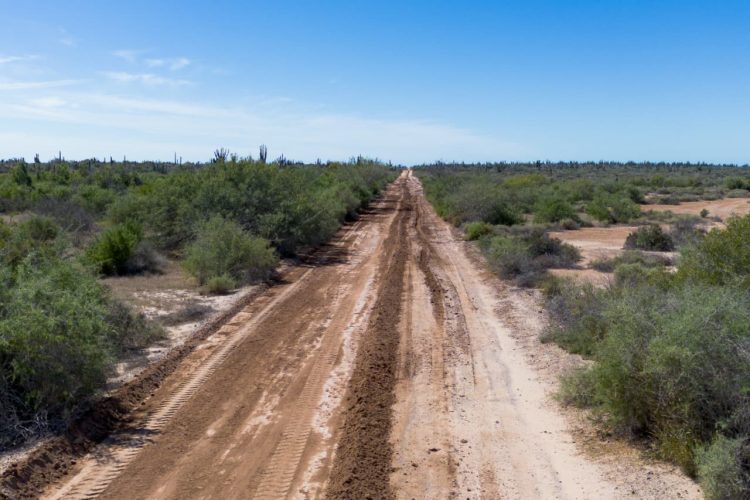 Prepara Ayuntamiento de Hermosillo vialidades en zona rural para Semana Santa