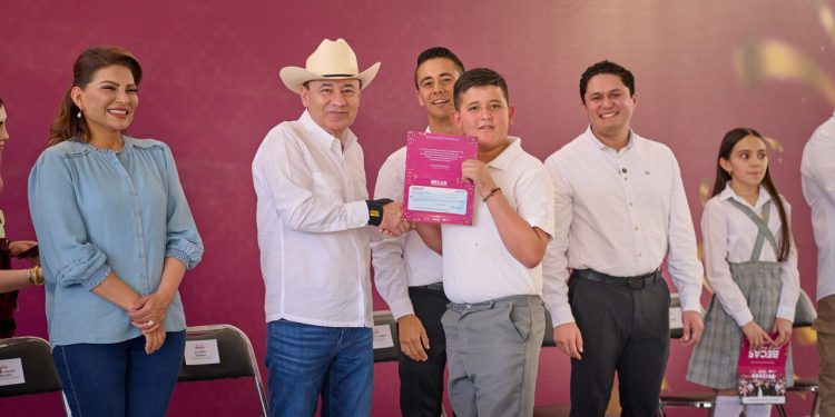 Disminuye en Sonora 13% la deserción escolar con programa de becas de Gobernador Durazo