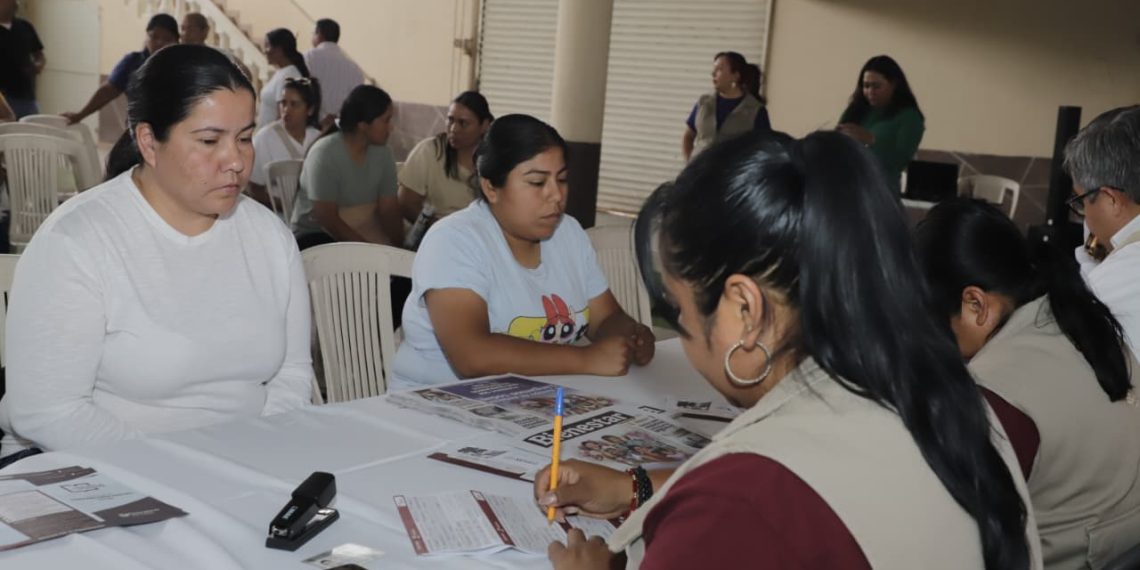 Inicia entrega de tarjetas del programa “La Escuela es Nuestra” en Sonora