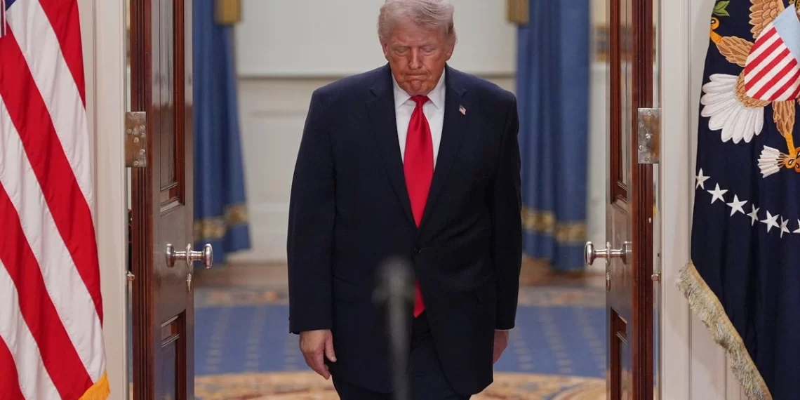 “Abran el estrecho, bastardos locos, o vivirán el infierno”; Trump amaga con atacar centrales energéticas de Irán