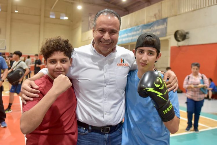 Apoya Toño Astiazarán a más de 3 mil deportistas a través del Fondo Deportivo