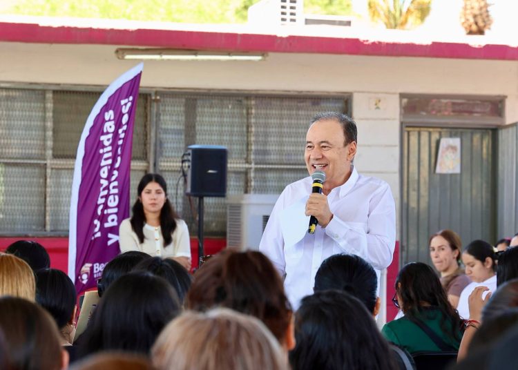 Arranca Gobernador Durazo entrega de becas Rita Cetina para alumnas y alumnos de primarias públicas