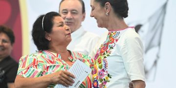 Día de las Madres: Presidenta Sheinbaum entrega Pensión Mujeres Bienestar que beneficia a 3 millones de mexicanas y en Sonora a 70 mil beneficiarias.