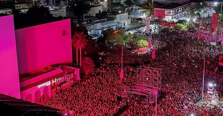 Laten más de 55 mil personas en los tres principales foros de Fiestas del Pitic 2026; 40 mil con Molotov y el TRI