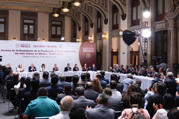 Claudia Sheinbaum firma acuerdo para la creación del Sistema de Ordenamiento del Maíz Blanco “Precio Justo”