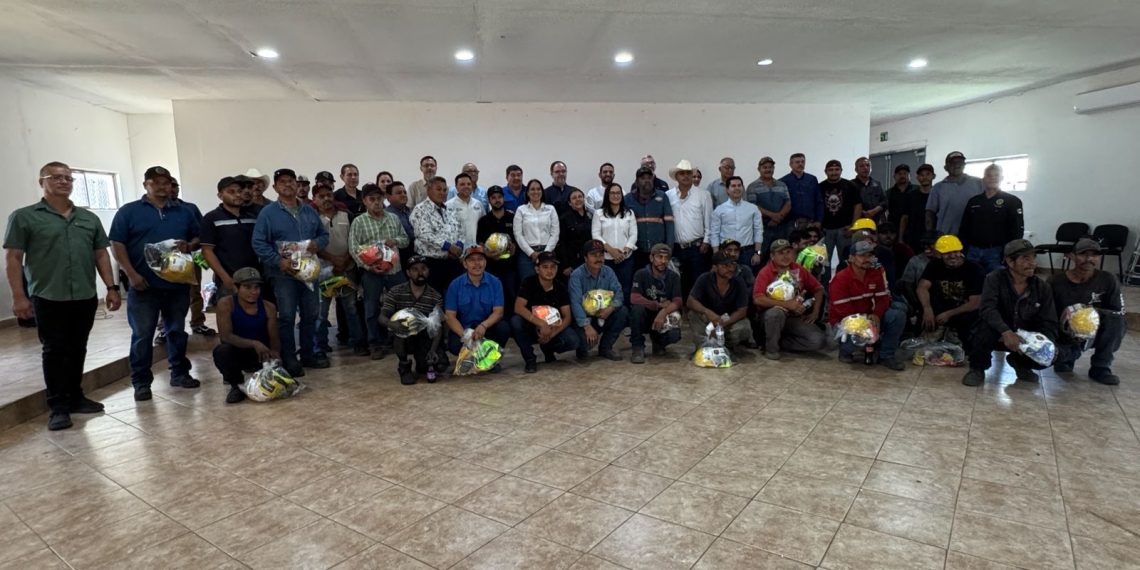 Impulsan seguridad y dignificación del trabajo minero en San Javier con entrega de 300 paquetes de protección personal para pequeños mineros
