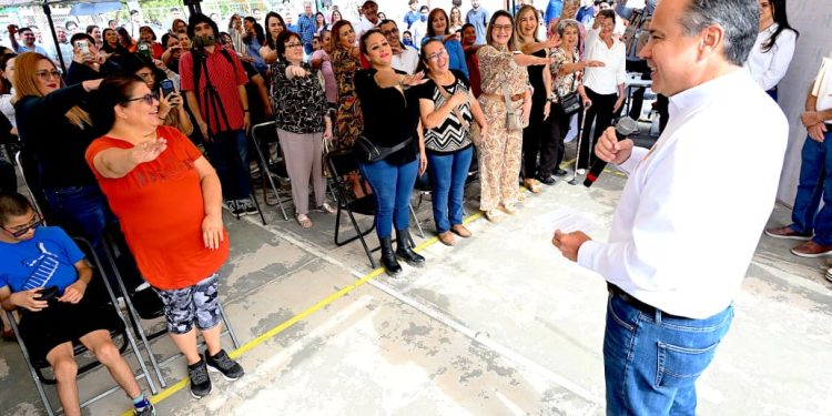 Apoya Toño Astiazarán con jornada de descacharre y salud a familias de la colonia Las Villas