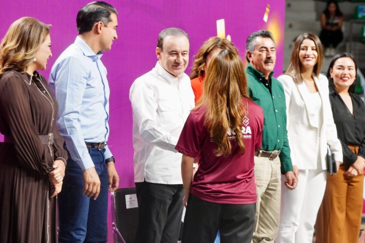 Gobernador Durazo beca a más de 600 atletas sonorenses y asegura su formación deportiva