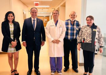 Impulsa Toño Astiazarán capacitación de personal médico con alianzas e innovación en Phoenix, Arizona