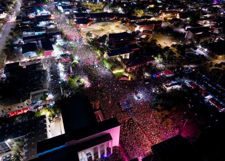 Grupo Frontera cierra con broche de oro las Fiestas del Pitic 2026 con 88 mil asistentes
