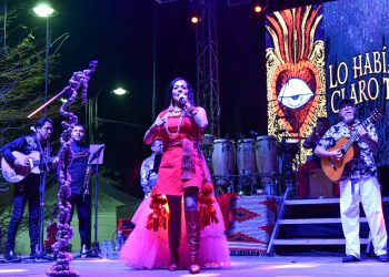 Llenan Lila Downs y Chetes de música e identidad mexicana el foro Bicentenario de las Fiestas del Pitic 2026