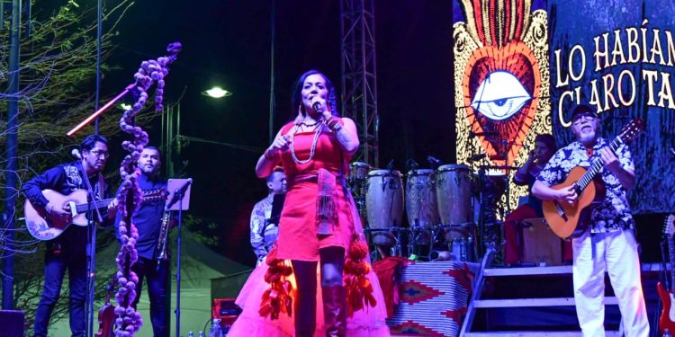 Llenan Lila Downs y Chetes de música e identidad mexicana el foro Bicentenario de las Fiestas del Pitic 2026