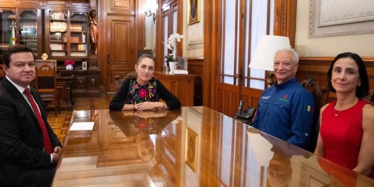 Sheinbaum anuncia la salida de Víctor Rodríguez de dirección de Pemex; releva Juan Carlos Carpio