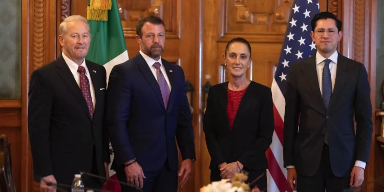 Sheinbaum reafirma colaboración bilateral en reunión con secretario de Seguridad de EU, Markwayne Mullin