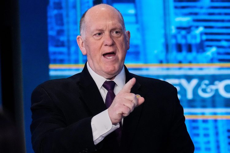 Deportaciones masivas: Homan anuncia el despliegue de 7,000 agentes de ICE para cumplir la promesa de Trump