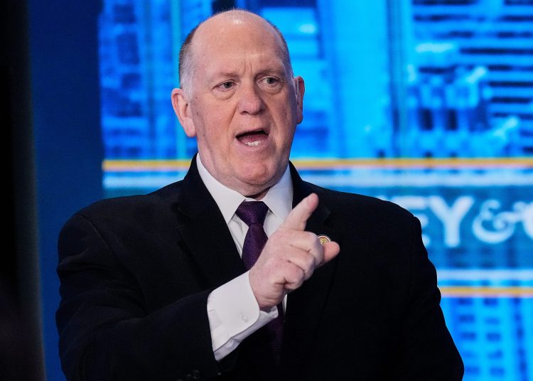 Deportaciones masivas: Homan anuncia el despliegue de 7,000 agentes de ICE para cumplir la promesa de Trump