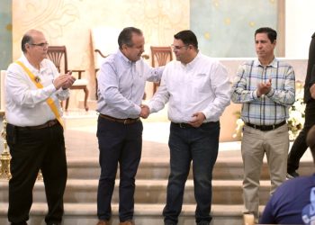 Entrega Toño Astiazarán rehabilitación de iglesia a beneficio de la comunidad