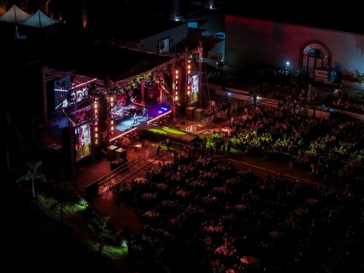 Celebran Toño Astiazarán y Patty Ruibal éxito de concierto de Matute a favor del primer Centro Municipal de Neurodesarrollo