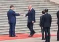 La guerra con Irán eclipsa la visita de Trump a China mientras las conversaciones de paz se estancan.