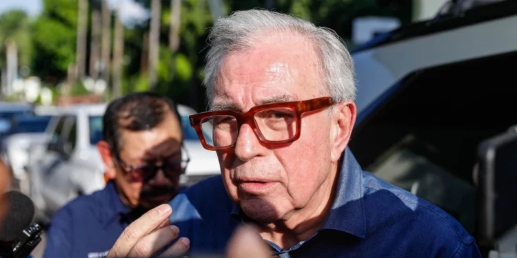 FGR cita a declarar a Rubén Rocha por acusaciones de EU