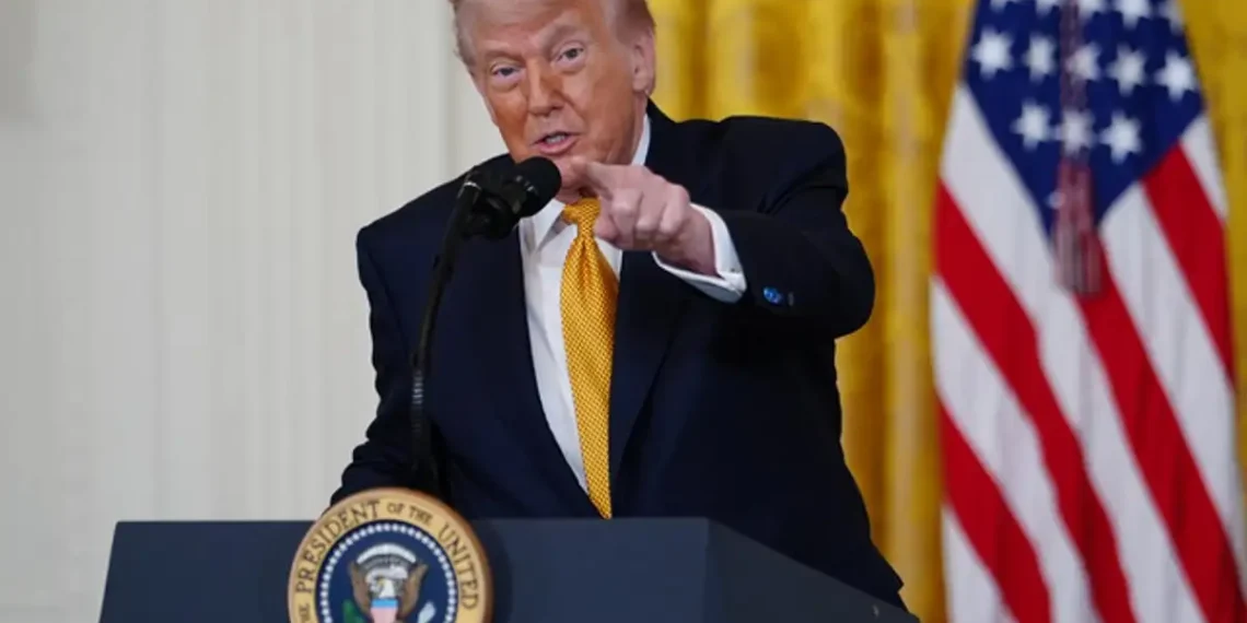 Si México no hace su trabajo contra las drogas, lo haremos nosotros vía terrestre: Trump