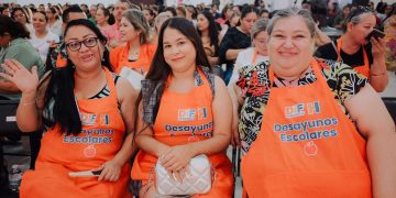Destacan Toño Astiazarán y Patty Ruibal labor de mamás voluntarias en programa Desayunos Escolares en Hermosillo