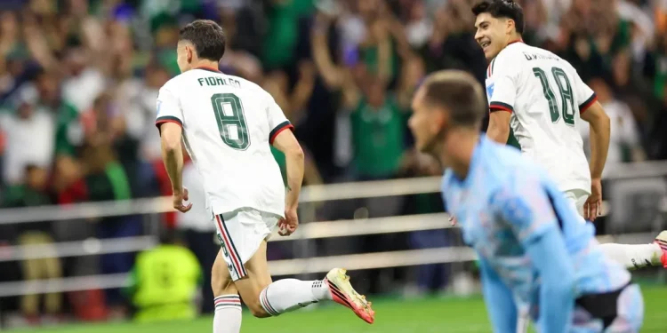 Triunfo histórico de México, golea 3-0 a los checos y gana sus tres partidos de fase de grupos
