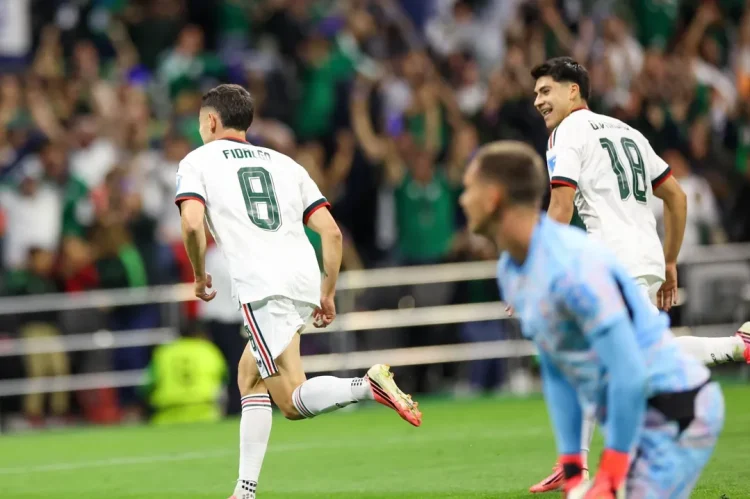 Triunfo histórico de México, golea 3-0 a los checos y gana sus tres partidos de fase de grupos