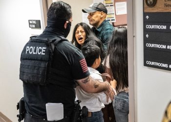 ICE ya no informará sobre muertes de detenidos que hayan sido liberados recientemente de prisión