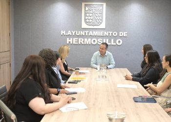 Impulsa Toño Astiazarán talento artístico de mujeres hermosillenses a través de Creartística