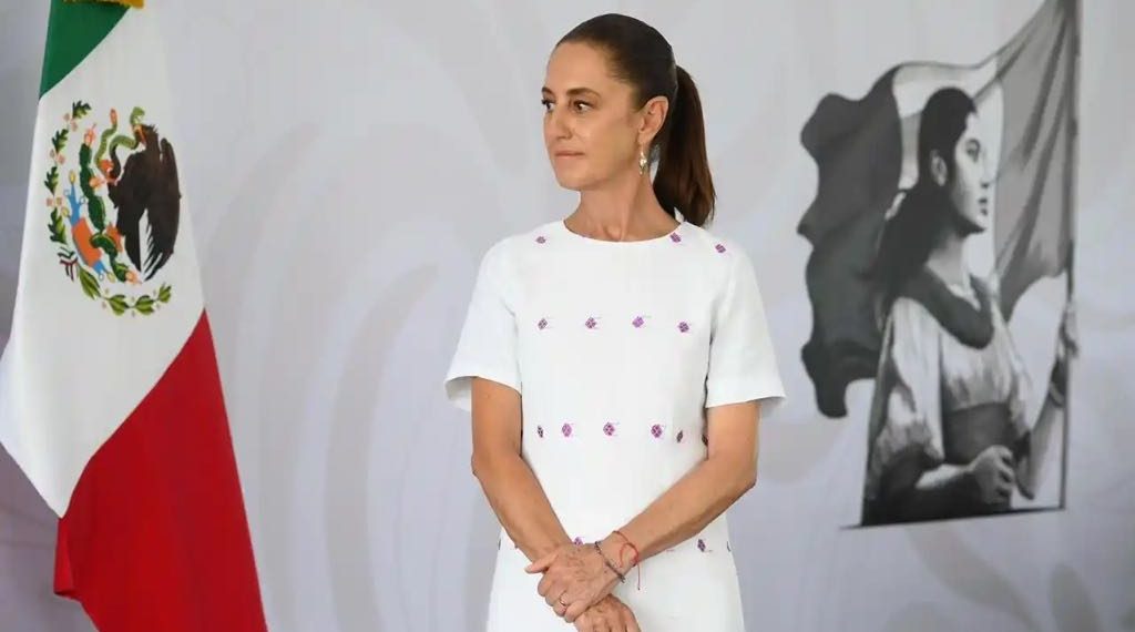 Presidenta Claudia Sheinbaum anuncia decreto para fomentar el ecoturismo en Mahahual, en coordinación con las comunidades