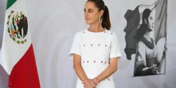 Presidenta Claudia Sheinbaum anuncia decreto para fomentar el ecoturismo en Mahahual, en coordinación con las comunidades