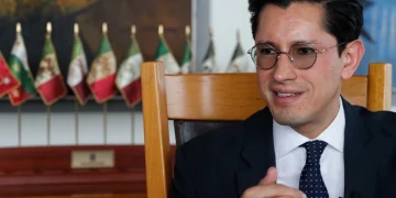 Cancillería niega reporte sobre retiro de visas a Durazo y Villarreal