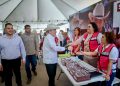 Gobernador Durazo acerca gobierno, becas y apoyos a comunidades del noroeste de Sonora