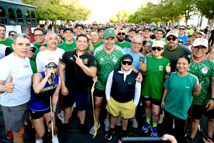 Celebra Toño Astiazarán exitoso Trote Amistoso rumbo al Maratón Internacional Hermosillo 2026