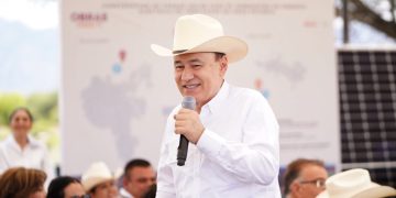 Gobernador Durazo lleva energía solar a hogares para reducir hasta 70% el recibo de luz