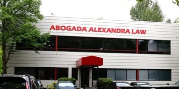 Mega fraude deja a 54,000 inmigrantes en el limbo legal en Estados Unidos
