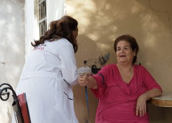 Llevan el programa ‘Salud Casa por Casa’ a la Mesa del Seri en Hermosillo