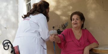 Llevan el programa ‘Salud Casa por Casa’ a la Mesa del Seri en Hermosillo