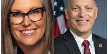 KATIE HOBBS Y ANDY BIGGS,  COMPETIRÁN POR LA GUBERNATURA DE ARIZONA.