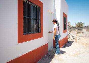 Destina Gobernador Durazo más de 254 millones en acciones de vivienda para familias vulnerables
