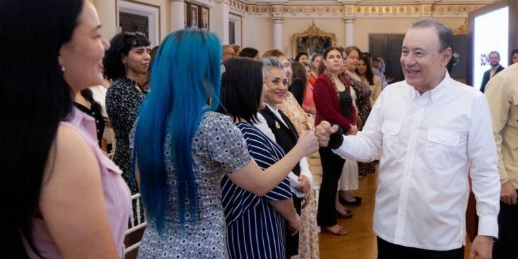 Premia Gobernador Durazo a mujeres investigadoras sonorenses por su aportación a la transformación social